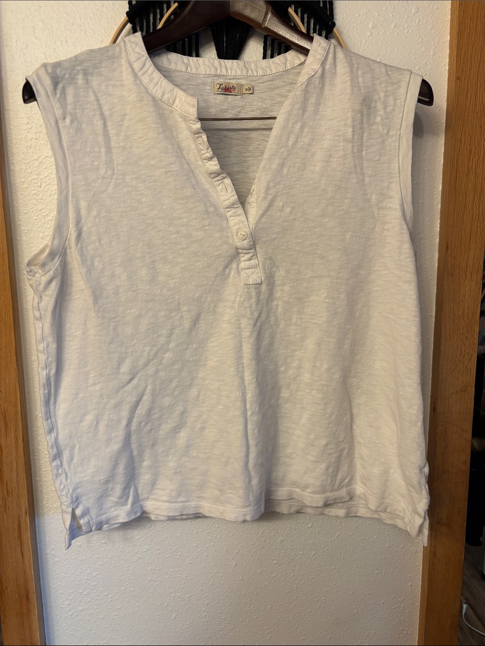 Faherty Sleeveless Knit Henley organic cotton linen blend size medium